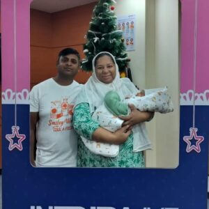 Dr. AMol Lunkad with happy patients (18)