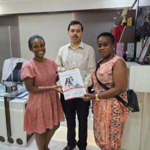 Dr. AMol Lunkad with happy patients (32)