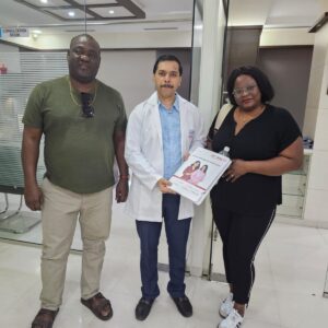 Dr. AMol Lunkad with happy patients (35)
