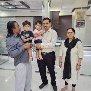 Dr. AMol Lunkad with happy patients (4)