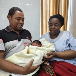 Dr. AMol Lunkad with happy patients (6)