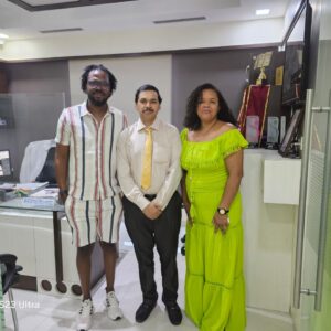 Dr. AMol Lunkad with happy patients (9)